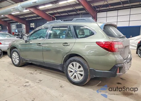 2018 Subaru Outback 2.5I z USA, uszkodzony, nr VIN 4S4BSAAC6J3297112